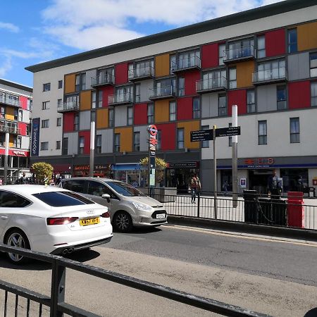 Carnation Flat A In Wembley Apartment London Ngoại thất bức ảnh